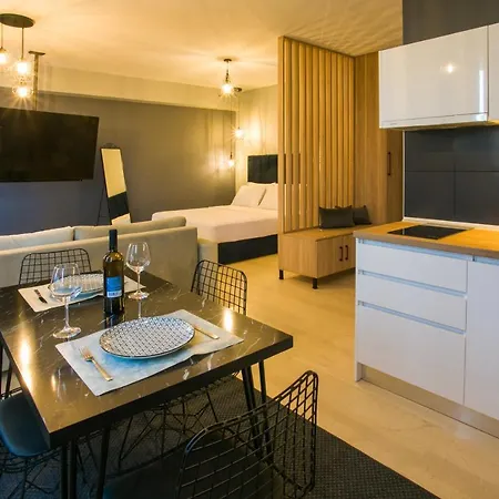 Marizas Luxury #2 * Salonicco